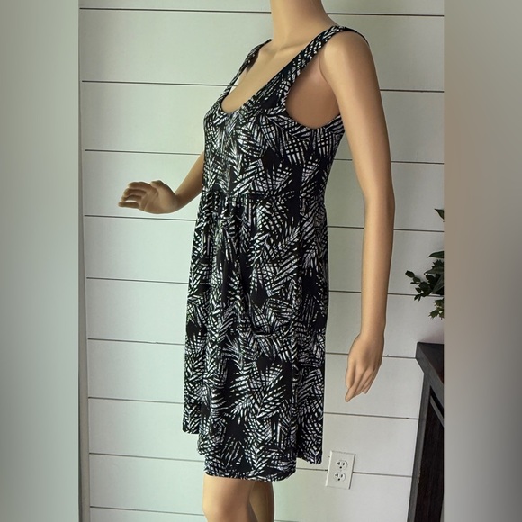Apt. 9 Black and White Sleeveless Sundress Sz S - Picture 3 of 8